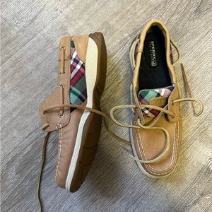 Sperry boat shoes, plaid, like new